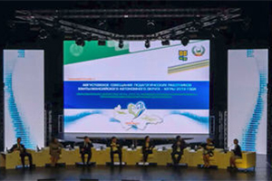 На совещании педагогов Ханты-Мансийского автономного округа выступили зарубежные лидеры школьных реформ
